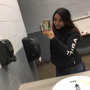 Meet your Posher, Edith